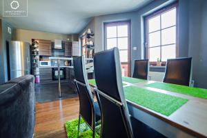 Wonder Home - Apartamenty Leśny Dom z balkonami, niedaleko centrum, w cichej okolicy