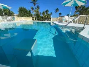 Island Paradise w modern kitchen - Ottleyʼs Village