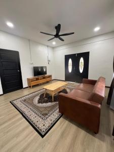 IRIS Homestay Gong Badak
