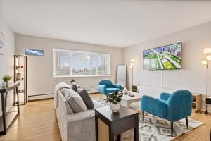 Charming 2BR Near O Hare Relax & Explore