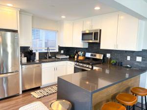 Central North Hollywood Home