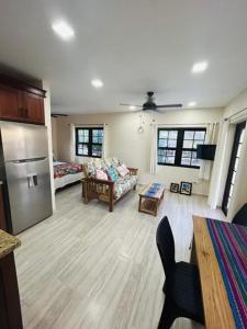 Paradise Inn Placencia