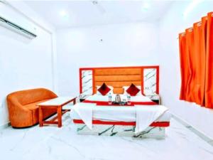 Ashram - Shri Ram Harshnam Ayodhya