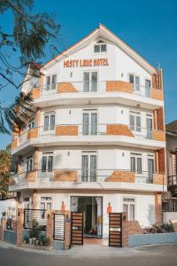 Misty Lake Dalat Hotel