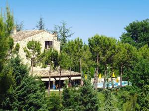Hotel in Marche with Scenic Hiking Trails
