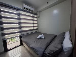 Spacious Big Room with Pool View