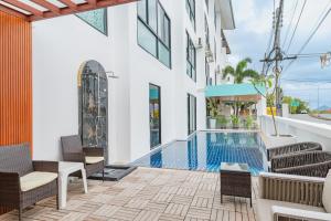 De Blue Sea Rawai Hotel