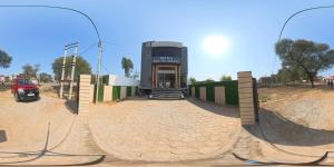 Hotel SIX SEASONS & Banquet