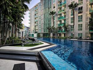 Amazing Pool View in Central Pattaya wifi netflix
