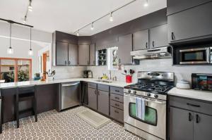 3br Victorian Central Midterm Stay Spacious