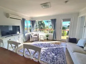 KAR-AMA Beach House - Premaydena