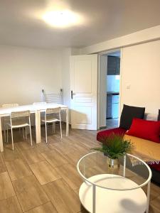 Appartements Rosny Sous Bois tres charmant l-appartement en plein centre ville et verdure : photos des chambres