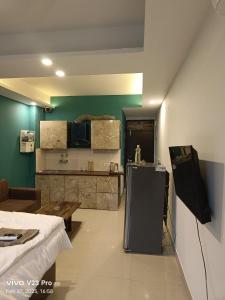 Natures Den Lodge