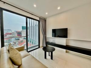Căn Hộ 2 Phòng Ngủ Có Ban Công (Two-Bedroom Apartment with Balcony)
