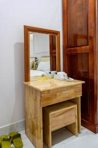 Light Hotel Ha Noi - Near AEON Mall Long Bien