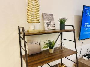 LetStay BGC 14H 2-Bedroom Condo 86-Sqm