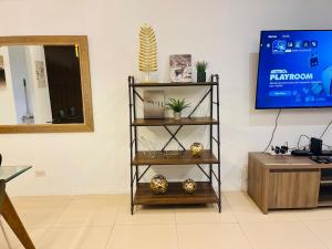 LetStay BGC 14H 2-Bedroom Condo 86-Sqm