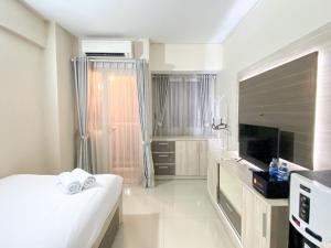 Comfortable Studio Apartment for 1 Pax Grand Sentraland Karawang By Travelio
