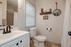 Nice East Side 3BR 2BA WIFI SMART TV