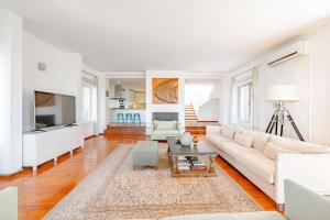 Luxurious Villa in Yalikavak with Private Pool and Breathtaking Sea Views