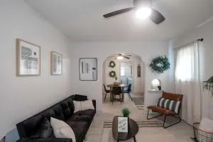 Home Sweet Home - Loft 3 BR - 1 BA WIFI SMART TV - Augusta