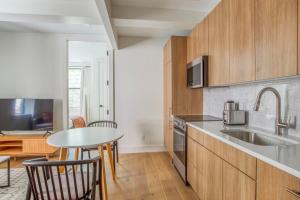 Blueground E Village courtyard gym ac wd NYC-1532