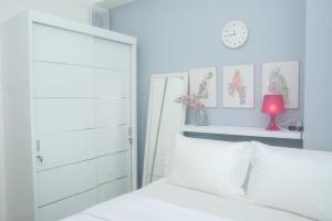 Modern and Comfort 2BR Apartment at Signature Park Grande By Travelio