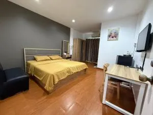 Rabbit Hotel - Ban Thap Ki