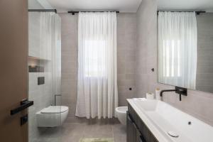 Luxury Villa Sea La Vie with Pool Near Sibenik