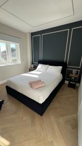 London Studios and Suites