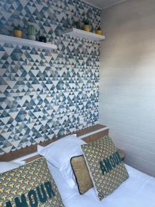 Maisons de vacances Gites Spa Strasbourg - Villa Cerf - SPA Prive, Sauna, Borne d'arcade, Babyfoot : photos des chambres