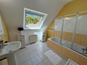 Maison De Charlie Madame est servie