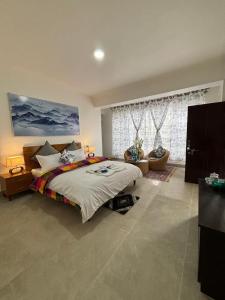 Arcane viewfinder homestay