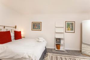 Monkgate Cloisters - Free Parking