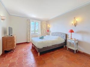 Villas Le Mas Valou, villa en pierre dans les hauteurs de Fayence : photos des chambres