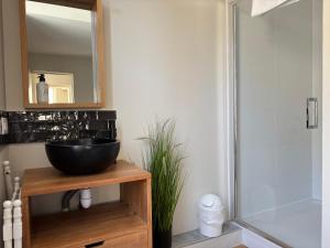 Appartements Bajocasse Apt duplex spacieux 3 ch 2 sdb cosy plein centre Bayeux decoration elegante proche plages du debarquement : photos des chambres