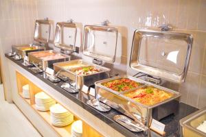 Holiday Inn Express & Suites Bangkok Central Pier by IHG