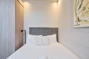 Luxury Petite Studio