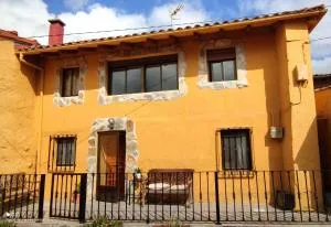 Los Callejos - Casita for 4 people - 3 bedrooms - Ardisana