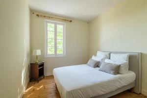 Villas Demeure en pierre au coeur des vignobles de Bordeaux : photos des chambres