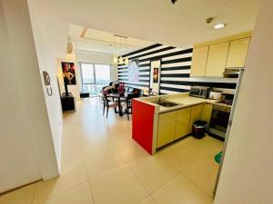 LetStay BGC 39G 1-Bedroom Condo 56-Sqm