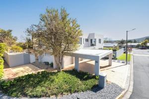 Self-Catering Winelands Views Apartment Stellenbosch