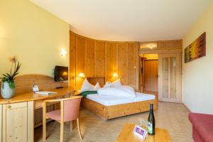 Superior Double Room room in Ortners Eschenhof - Alpine Slowness