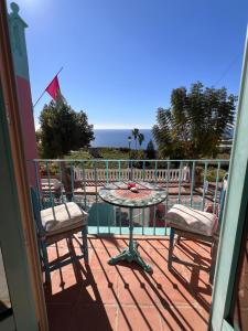 Estudio superior con vistas y pequeña terraza en Maro