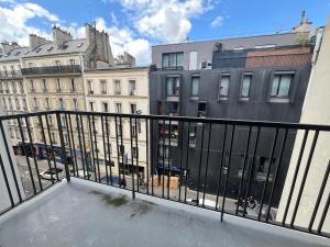 Aux Batignolles - Le Cocon Parisien - 28MB bis