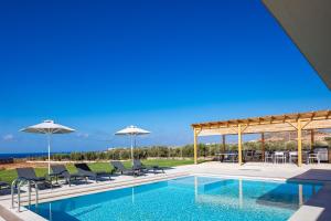 Villa Red Sunset by Estia