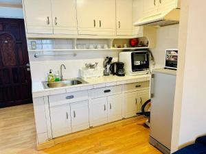 LetStay D201 1-Bedroom Condo 40-Sqm