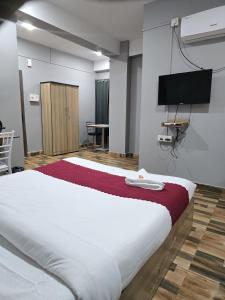 Hotel Pohor Regency Near Kamakhya Gate Foot Bridge