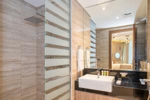 Live in Luxury Studio at Missoni Residences