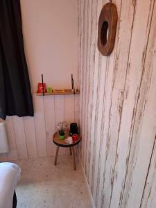 Auberge Chez Dikke Vriend, Chambres et taverne